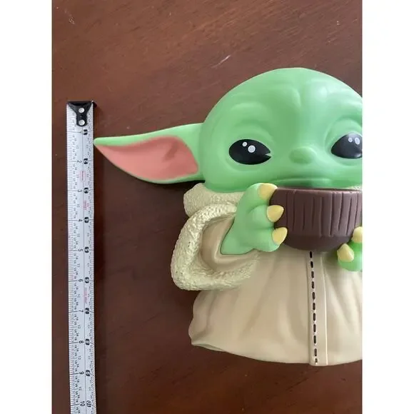 Grogu - The Child Mandalorian Piggy bank PVC Money Bank - Picture 2 of 7